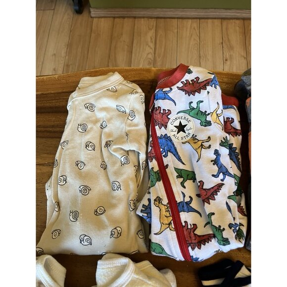 11 Piece Newborn (0-3 Months) Baby Boy/Girl Sleepers Lot - Picture 4 of 16